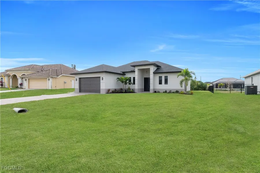 626 NE 8th Street, Cape Coral, FL 33909 - Image #2
