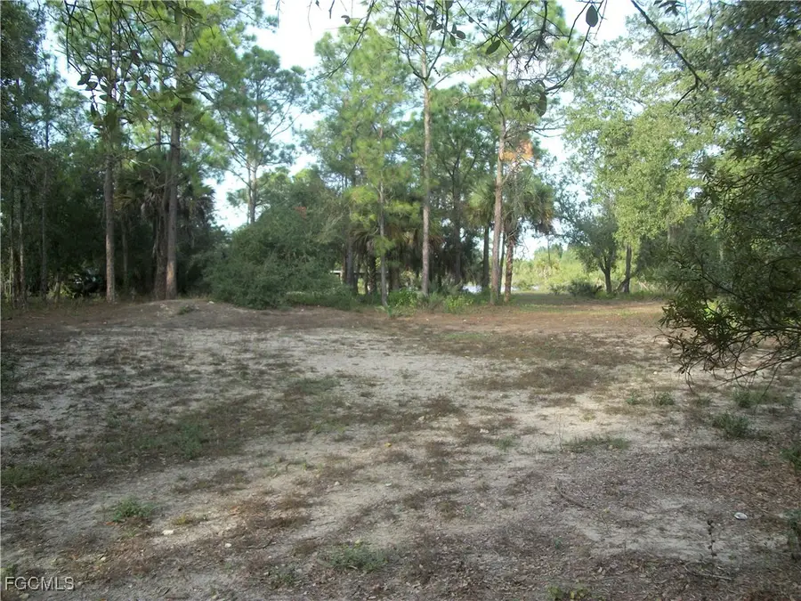 123 Pine Lake Avenue, Clewiston, FL 33440 - Image #2