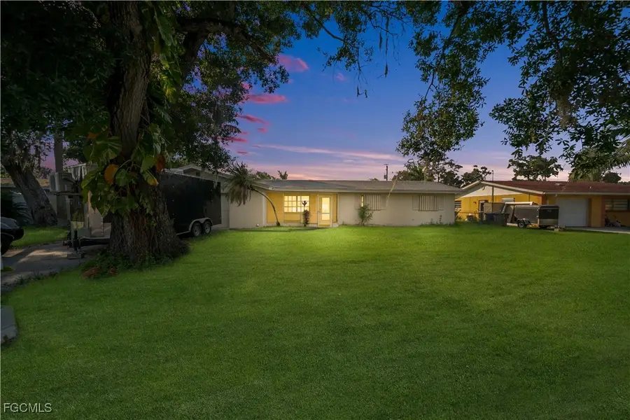 614 Carolina Avenue, Fort Myers, FL 33905 - Image #2