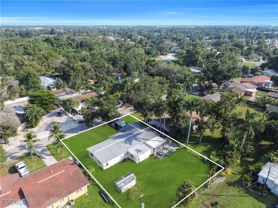 614 Carolina Avenue, Fort Myers, FL 33905 - Image #3