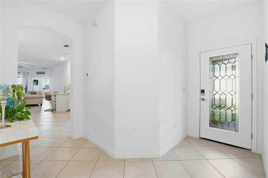 2617 Vine Avenue, Naples, FL 34120 - Image #2