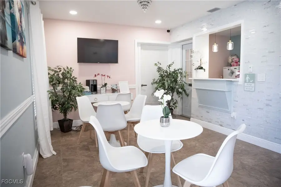 2828 Santa Barbara Boulevard, Cape Coral, FL 33914 - Image #3