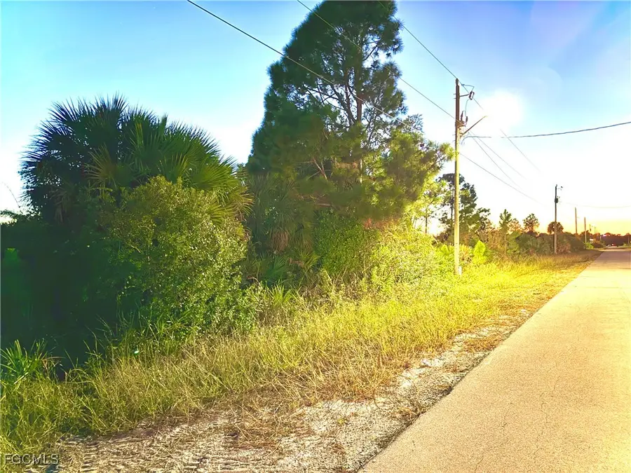 2909 67th Street W, Lehigh Acres, FL 33971 - Image #2