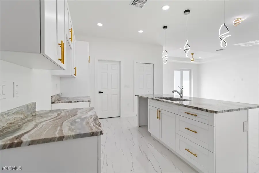 2716 25th Street Sw, Lehigh Acres, FL 33976 - Image #3