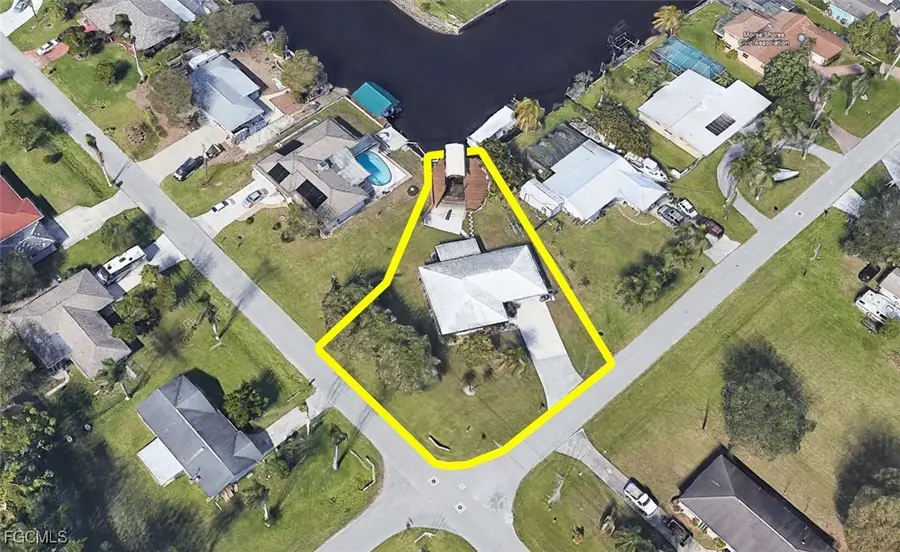 303 Georgia Avenue, Fort Myers, FL 33905 - Image #3