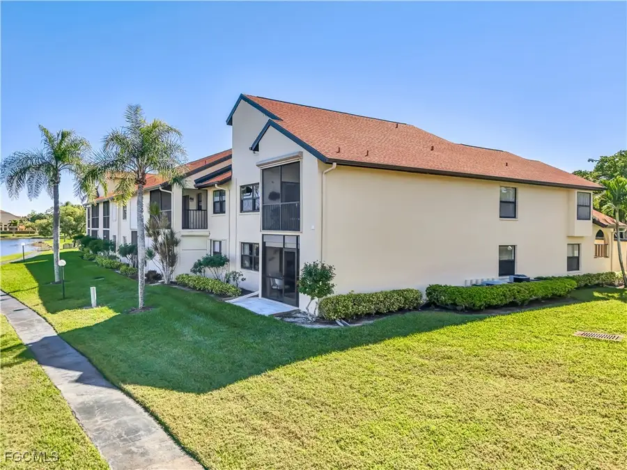 8595 Charter Club Circle #7, Fort Myers, FL 33919 - Image #2