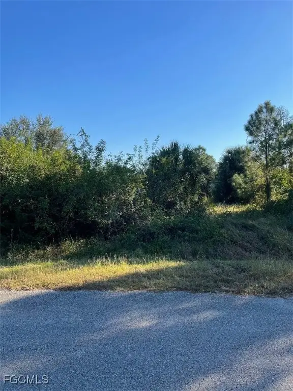 436 Rayneta Street, Lehigh Acres, FL 33974 - Image #3