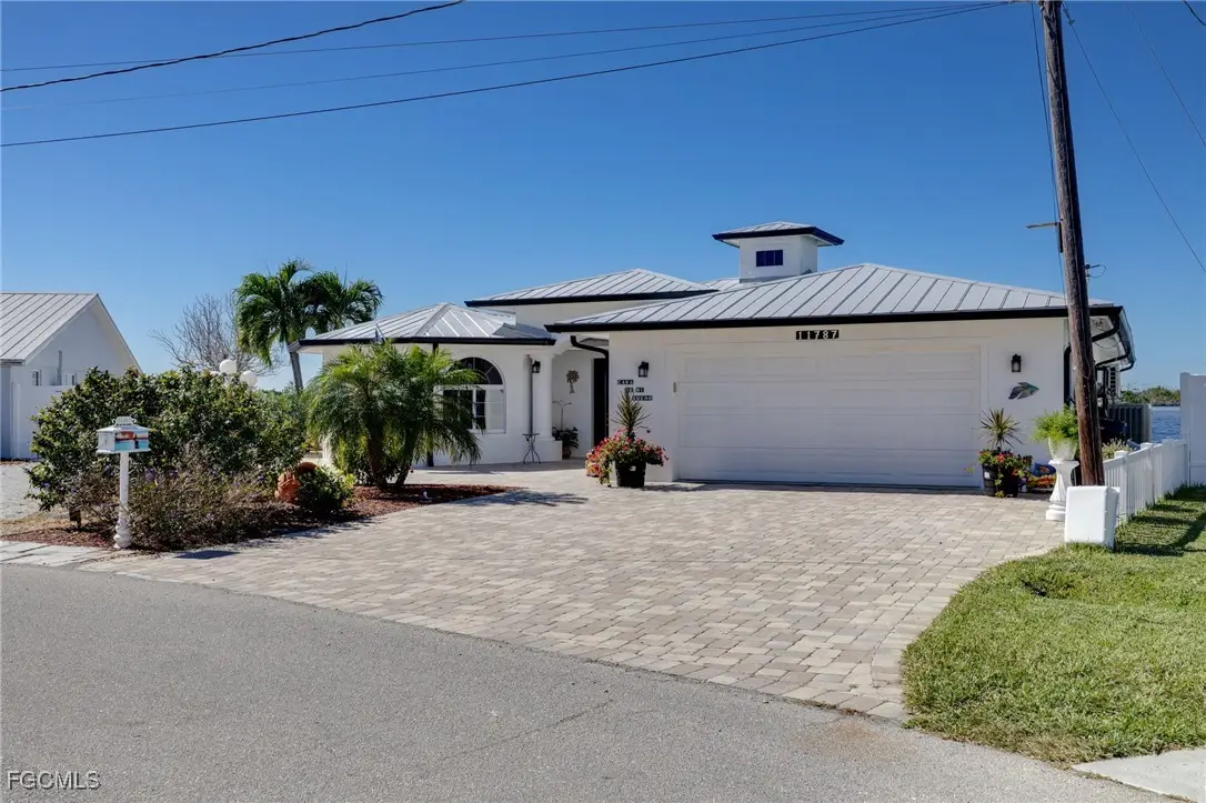 11787 Island Avenue, Matlacha, FL 33993 - Image #1
