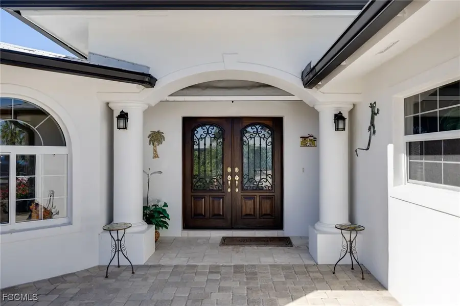 11787 Island Avenue, Matlacha, FL 33993 - Image #2