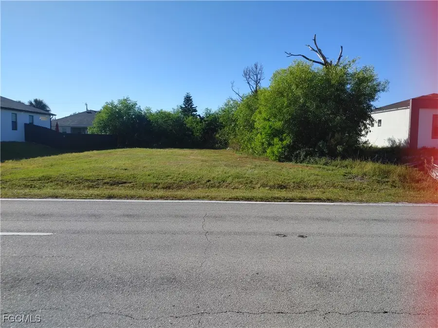 2700 Embers Parkway W, Cape Coral, FL 33993 - Image #2