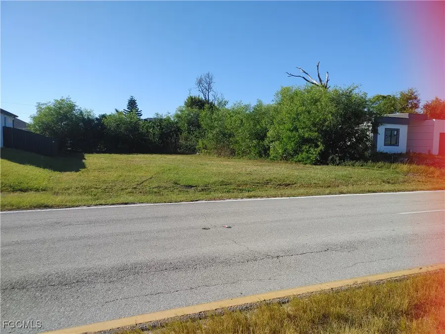 2700 Embers Parkway W, Cape Coral, FL 33993 - Image #3