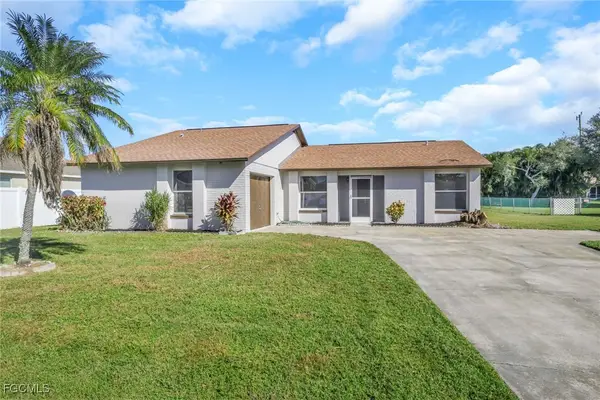 819 SE 5th Avenue, Cape Coral, FL 33990