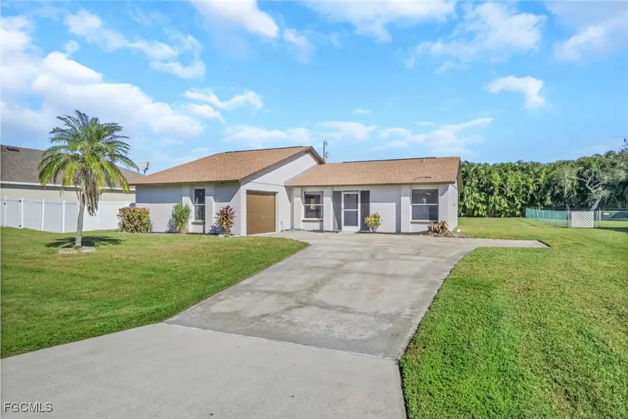 819 SE 5th Avenue, Cape Coral, FL 33990 - Image #2