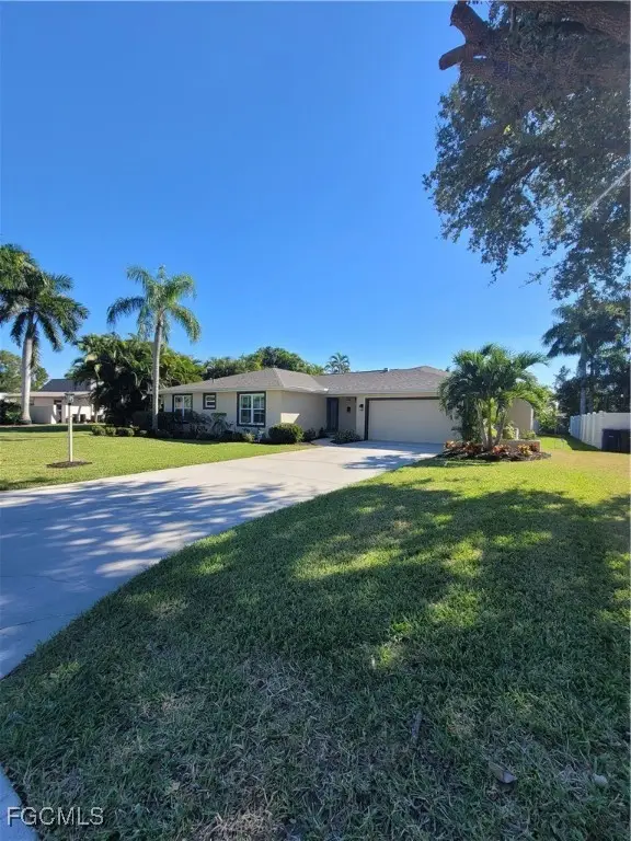 1584 Woodwind Court, Fort Myers, FL 33919