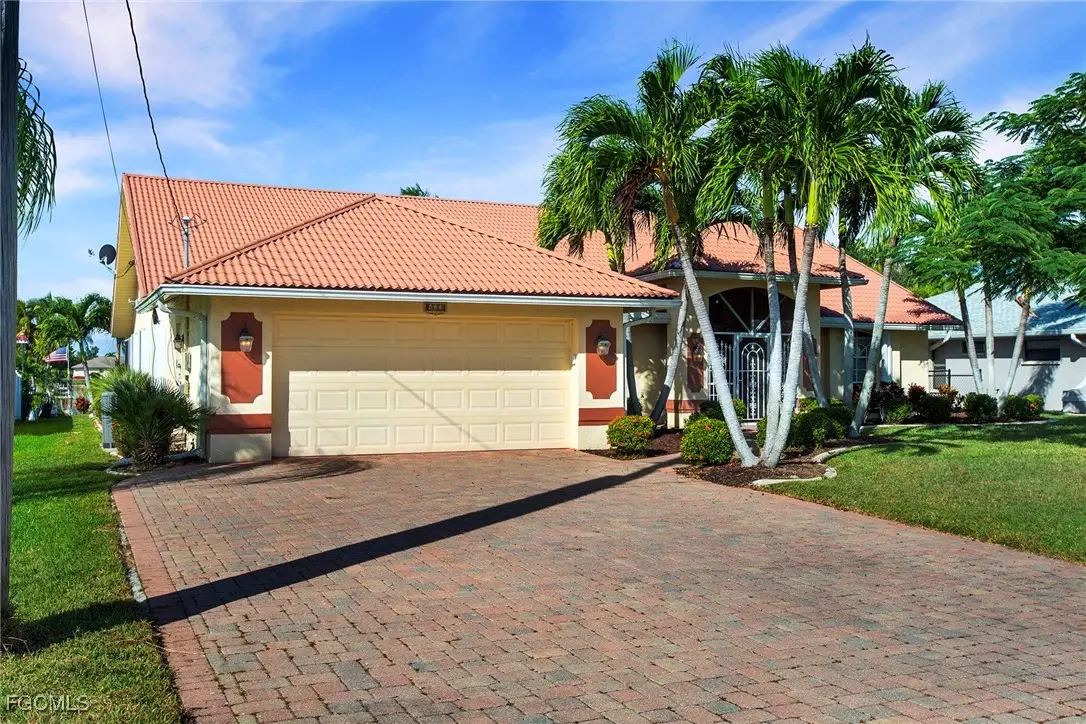 422 SE 12th Court, Cape Coral, FL 33990 - Image #1