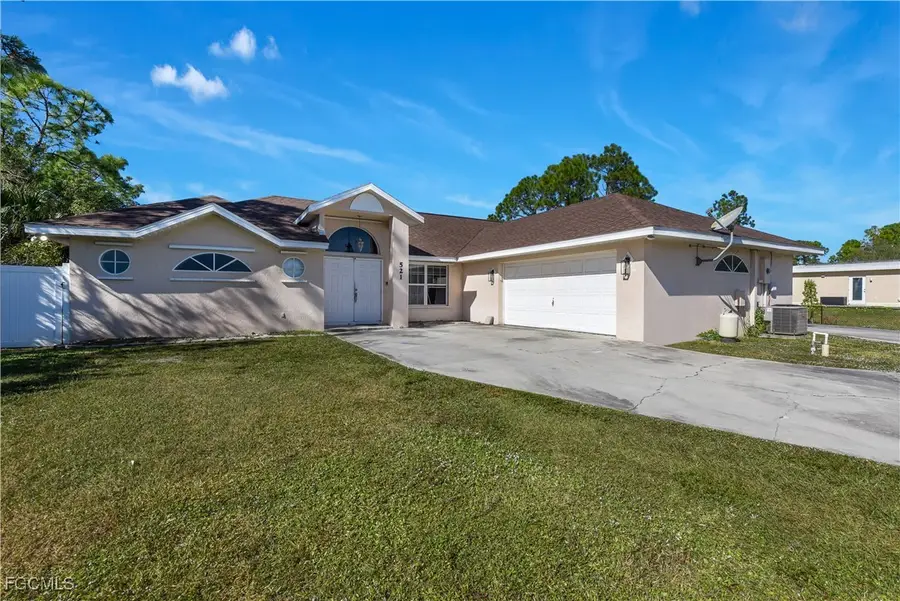 521 Grant Avenue, Lehigh Acres, FL 33972 - Image #2