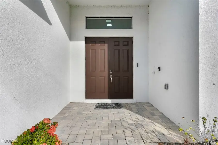 1209 NE 7th Avenue, Cape Coral, FL 33909 - Image #2