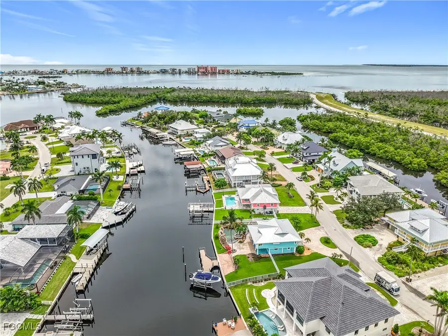 18443 Deep Passage Lane, Fort Myers Beach, FL 33931 - Image #3