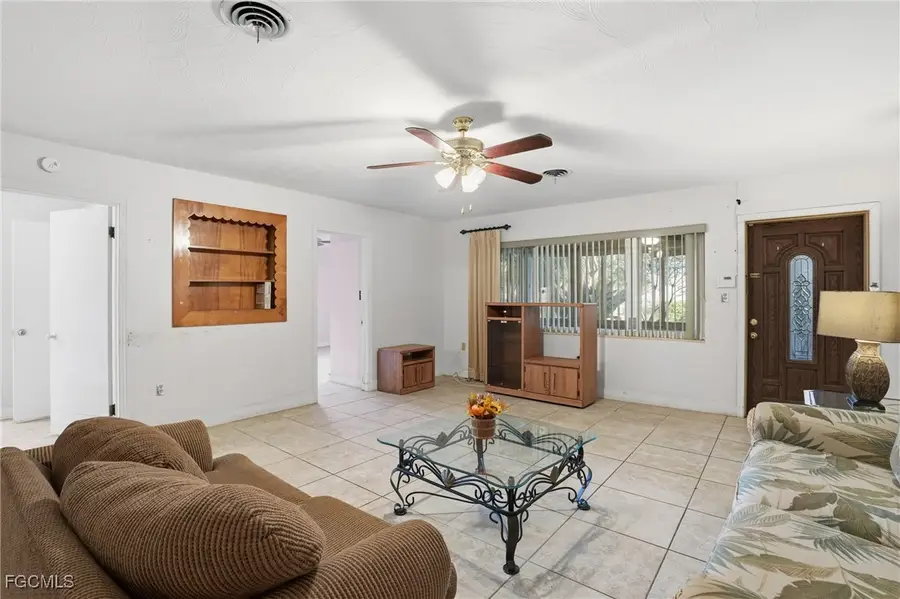 101 Alameda Avenue, Fort Myers, FL 33905 - Image #2