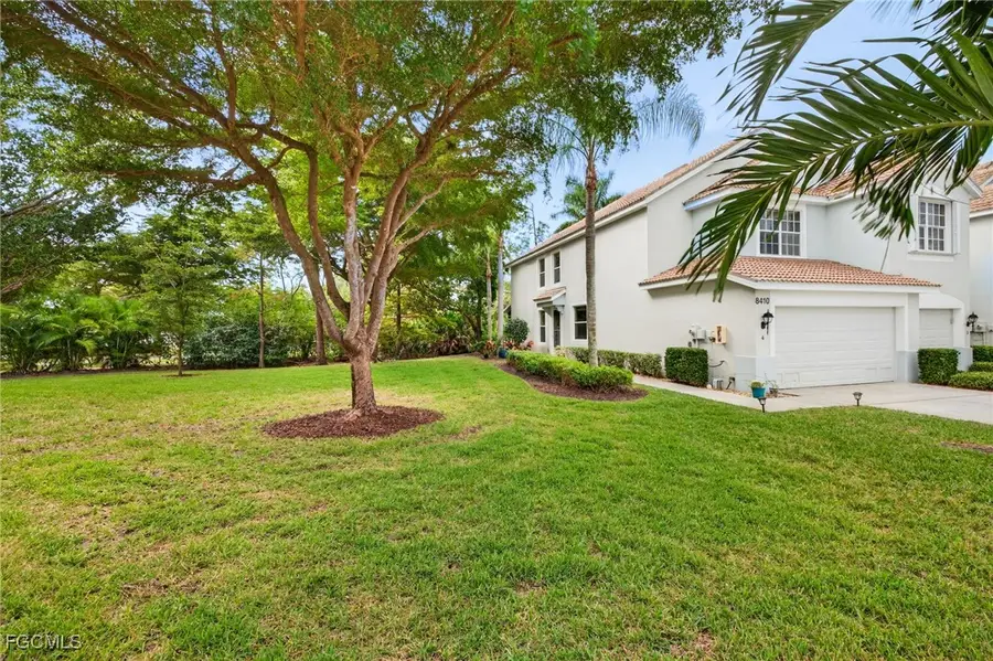 8410 Village Edge Circle #4, Fort Myers, FL 33919 - Image #2