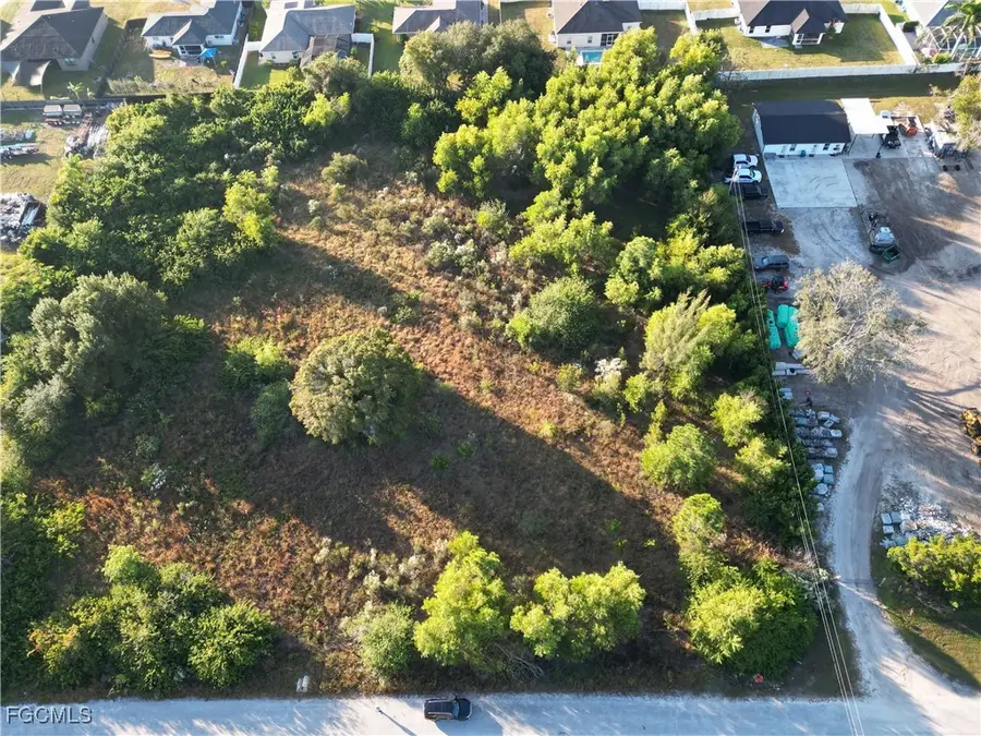 1812 Wade Drive, Cape Coral, FL 33991 - Image #2