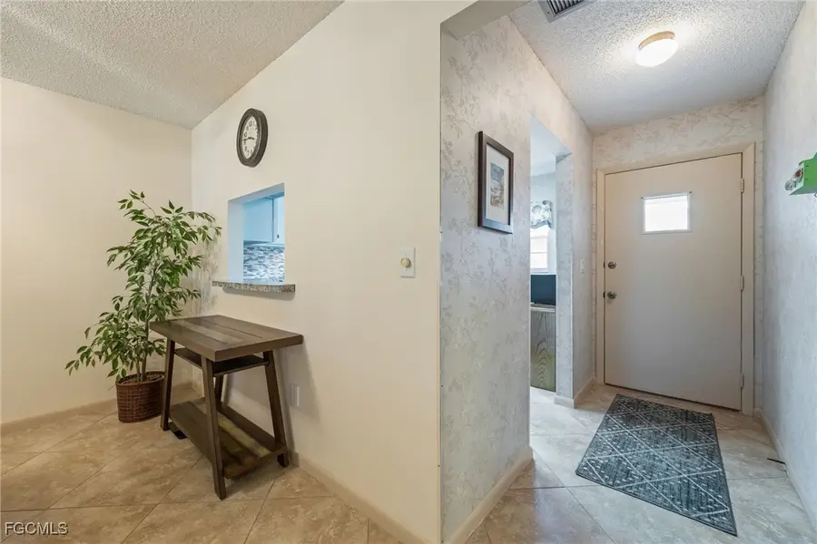 6823 Sandtrap Drive, Fort Myers, FL 33919 - Image #2