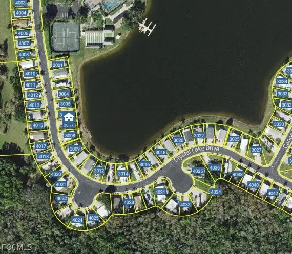 3007 Crystal Lake Drive, Naples, FL 34120