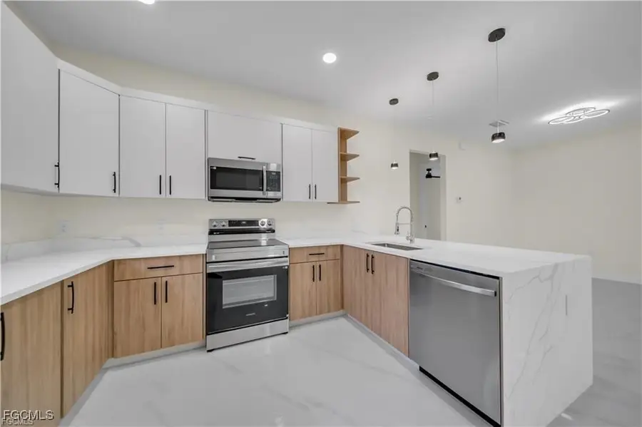 3718 20 Street Sw, Lehigh Acres, FL 33976 - Image #3