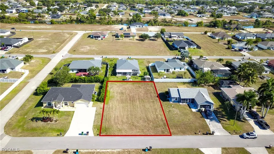 2825 NE 4th Place, Cape Coral, FL 33909 - Image #3