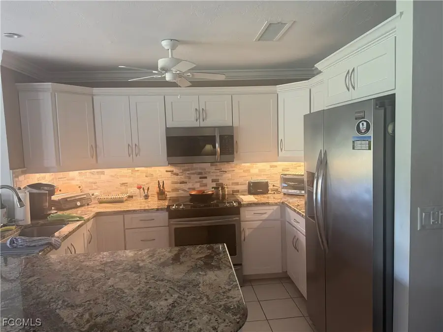 5910 Trailwinds Drive #422, Fort Myers, FL 33907 - Image #3
