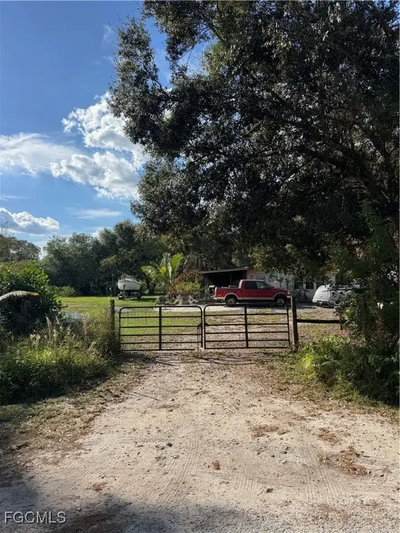 837 Pine Cone Avenue, Clewiston, FL 33440 - Image #1