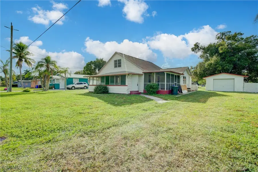 568 Prospect Avenue, Fort Myers, FL 33905 - Image #3
