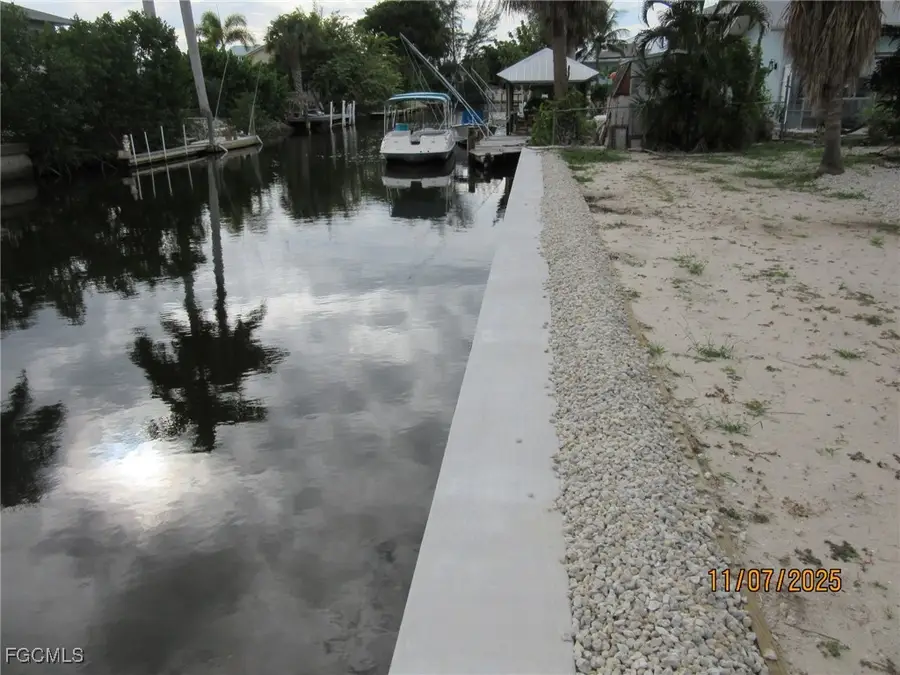 2754 Shoreview Drive, Naples, FL 34112 - Image #2