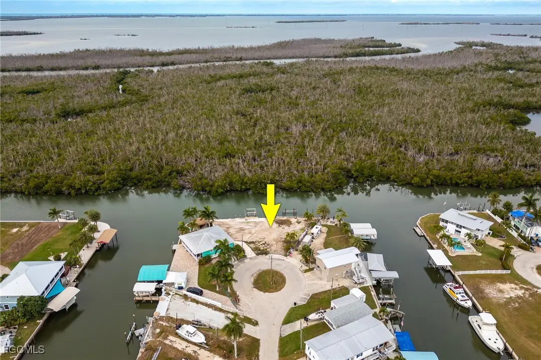 3977 Coconut Drive, Saint James City, FL 33956 - #1