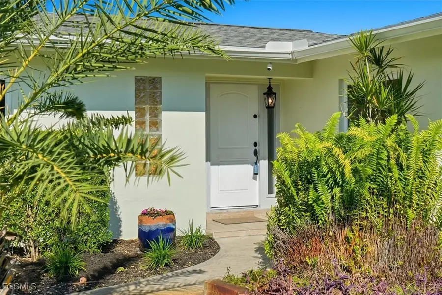1023 El Valle Avenue, Fort Myers, FL 33919 - Image #3