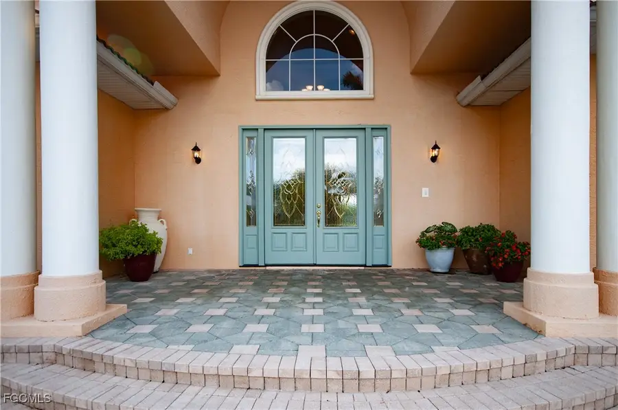 15840 Catalpa Cove Drive, Fort Myers, FL 33908 - Image #3