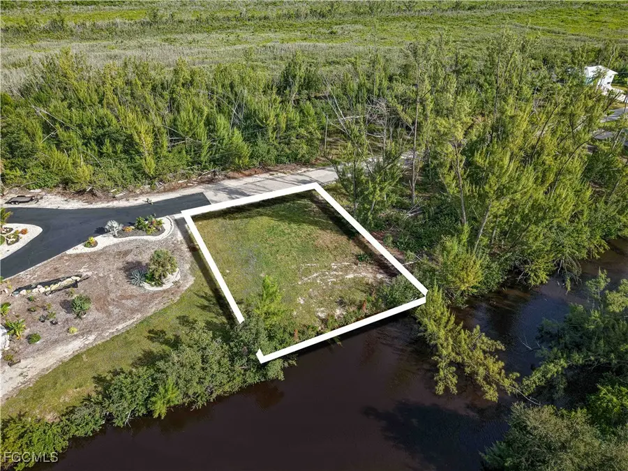 3901 Crestwell Court, Saint James City, FL 33956 - Image #3