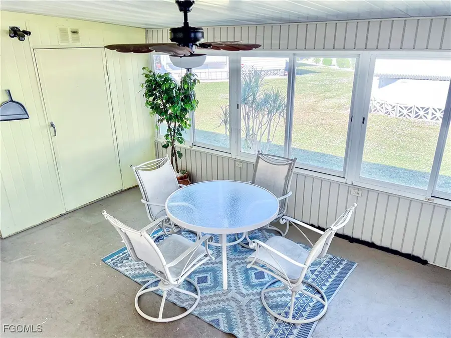 301 Dillard Avenue, Fort Myers, FL 33908 - Image #2