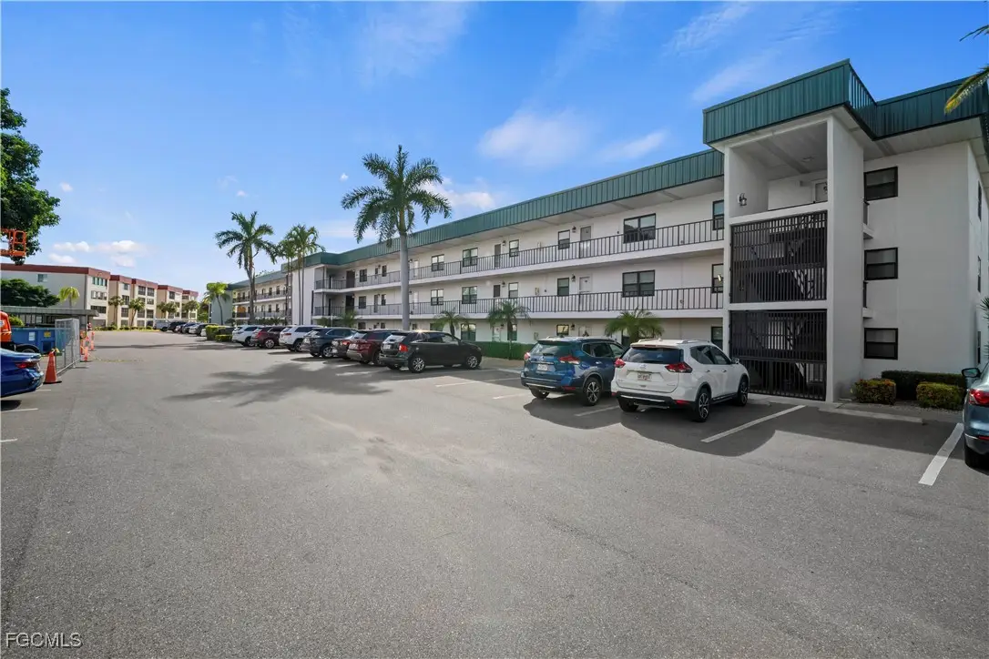 1747 Pebble Beach Drive #317, Fort Myers, FL 33907 - Image #1