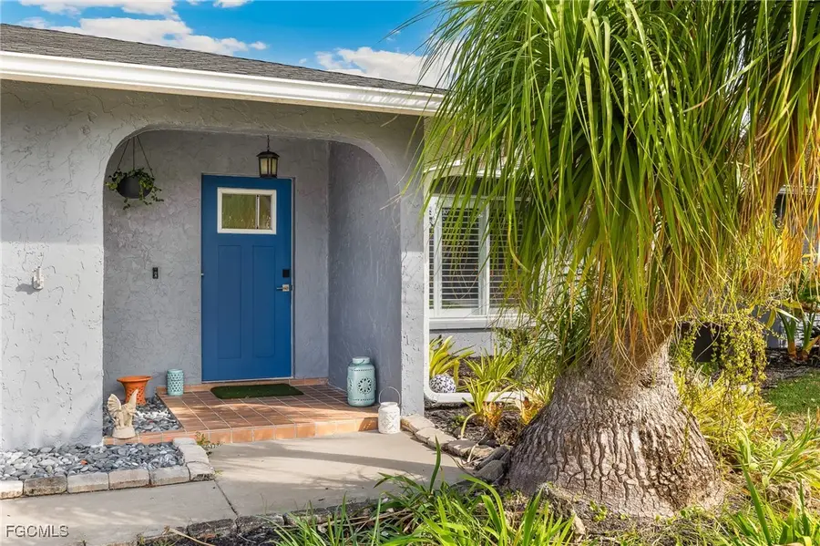 3813 SE 10th Avenue, Cape Coral, FL 33904 - Image #2