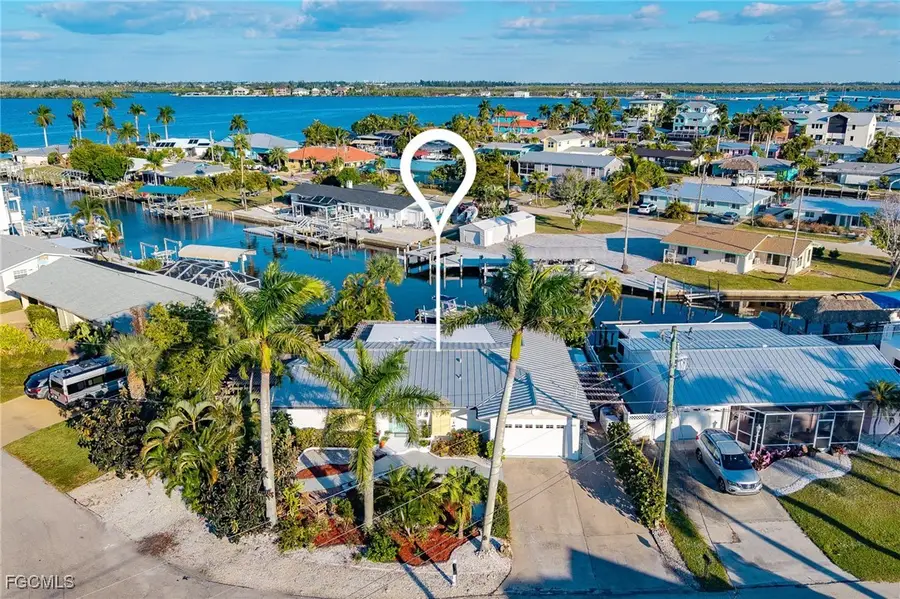 11860 Island Avenue, Matlacha, FL 33993 - Image #2