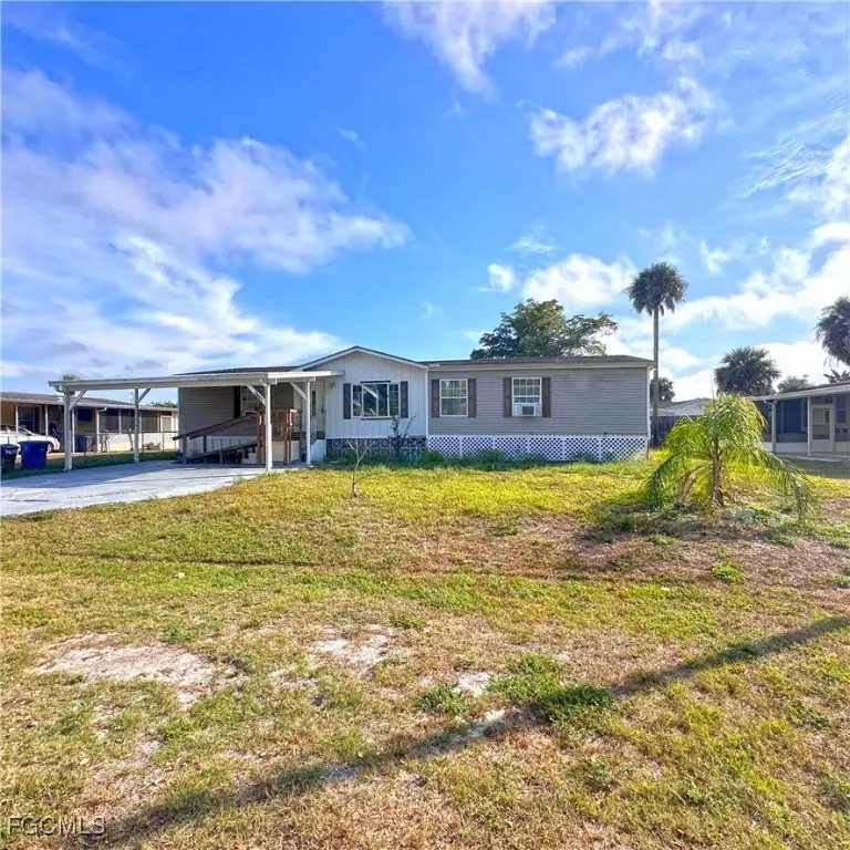 7607 Peyraud Drive, North Fort Myers, FL 33917 - Image #2