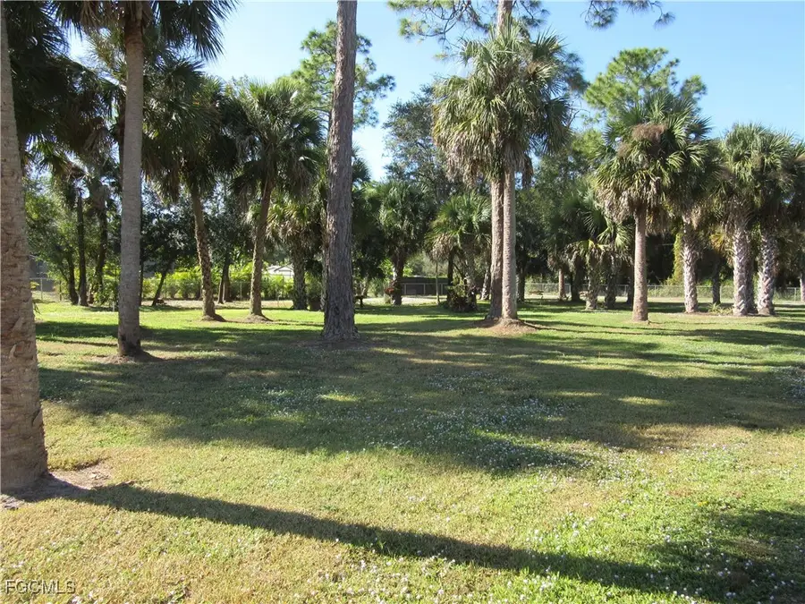 421 Broadway Avenue, Lehigh Acres, FL 33972 - Image #3