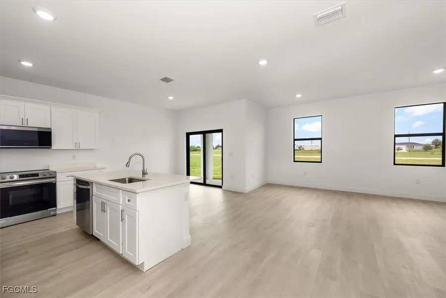 9013 Largo Circle, Labelle, FL 33935 - Image #2