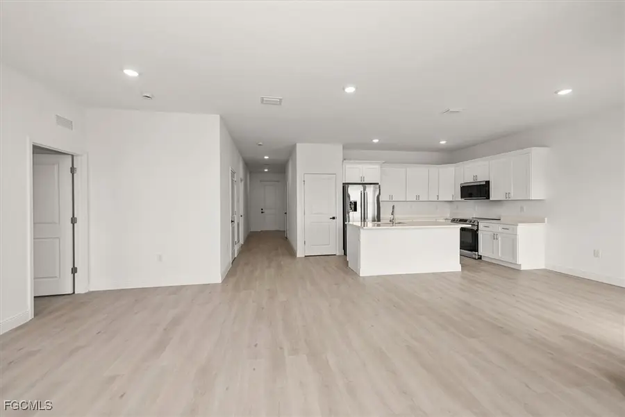 9013 Largo Circle, Labelle, FL 33935 - Image #3