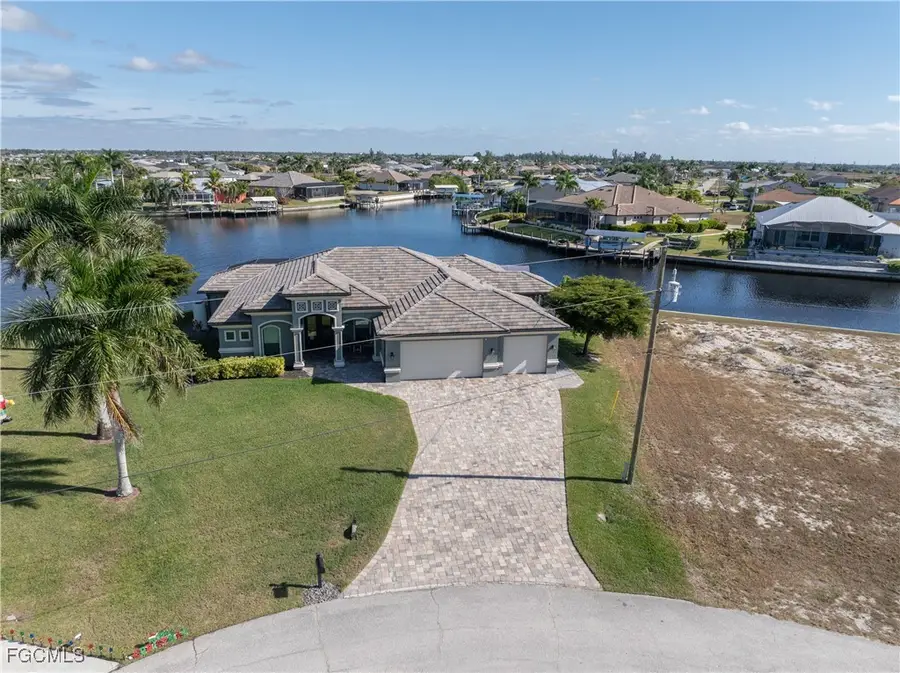 915 NW 36th Place, Cape Coral, FL 33993 - Image #3