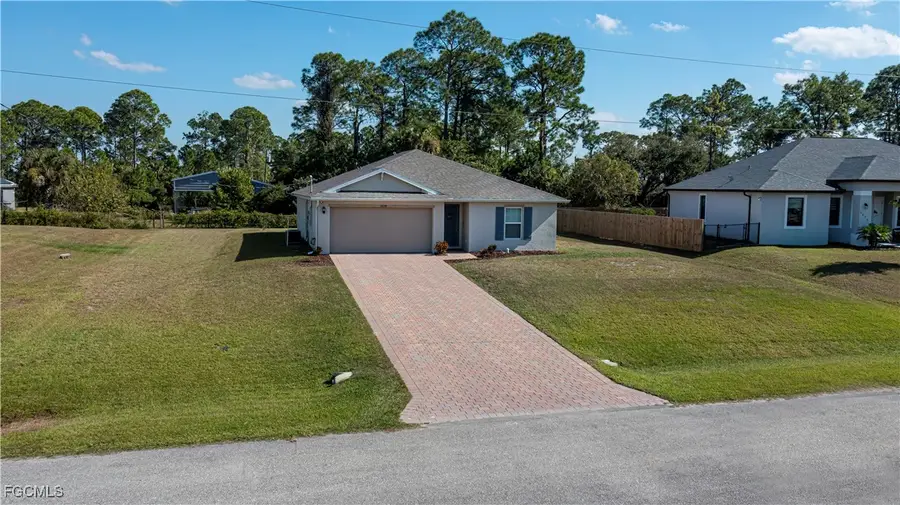 6058 S Moss Circle, Labelle, FL 33935 - Image #2