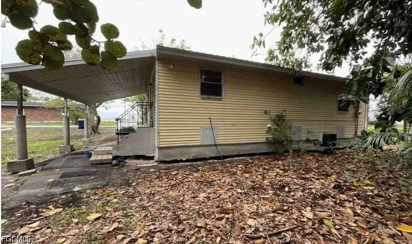420 SE 1st Street, South Bay, FL 33493 - #2