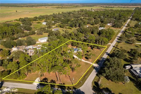 250 Trader Road, Labelle, FL 33935