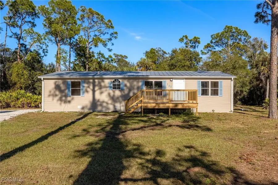 250 Trader Road, Labelle, FL 33935 - Image #3